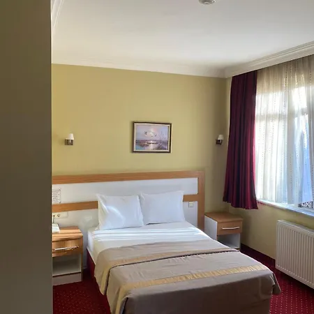 Hotel Minabir 2*
