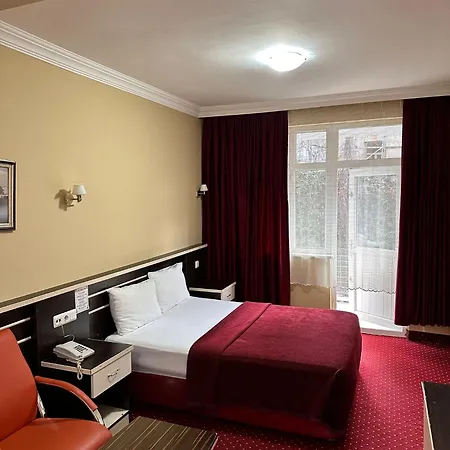 Hotel Minabir 2*