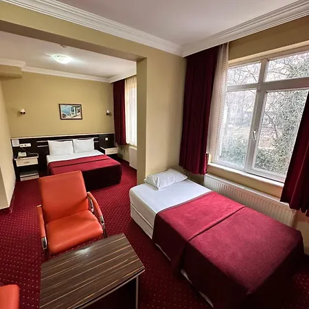 Minabir Hotel