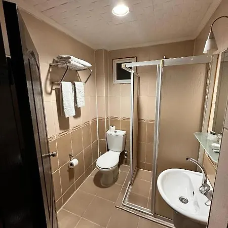 Minabir Hotel